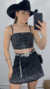 Conjunto alfaiataria Cropped e shorts saia com Strass de brilho