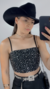 Conjunto alfaiataria Cropped e shorts saia com Strass de brilho na internet