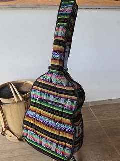 Funda de Guitarra en Aguayo