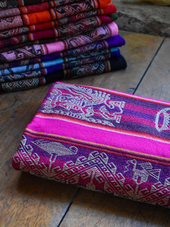 Aguayo inca - 2.30 x 1.15 (fucsia) - Norteña Mayoristas