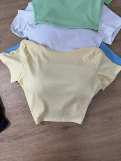 Cropped Canelado Manga Curta com Decote em U nas Costas - comprar online