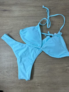 Biquíni Feminino Cortininha com Calcinha Asa Delta - Poliamida e Elastano - comprar online