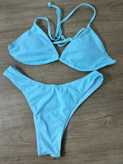 Biquíni Feminino Cortininha com Calcinha Asa Delta - Poliamida e Elastano