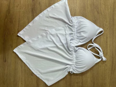 Blusa Suplex Transpassada com Decote V e Costas Abertas na internet