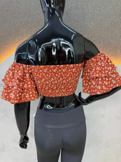 Cropped Ciganinha em Viscose com Mangas Bufantes - Floral - loja online