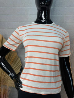 Blusa Listrada em Poliester com Elastano - Conforto e Estilo no Dia a Dia - comprar online