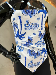 Blusa Feminina Estilo Lenço com Amarração - Viscose Leve e Estampada - comprar online