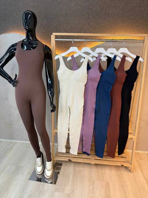 Macacão Fitness Feminino em Poliamida com Elastano