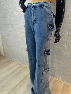 Calça Jeans Cargo Feminina - Estilo Urbano e Conforto