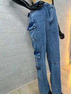 Calça Jeans Cargo Feminina - Estilo Urbano e Conforto - loja online