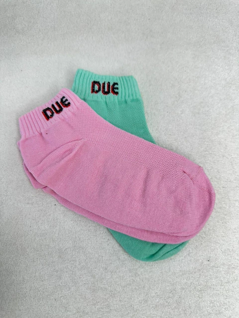 Kit 2 Meias Femininas Soquete Pró - Conforto e Estilo para o Dia a Dia - comprar online