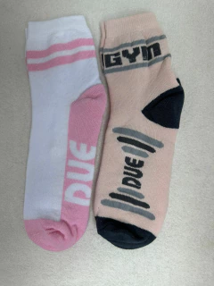Kit com Dois pares de Meias Feminina Esportiva Cano Médio Atoalhada - Conforto e Estilo para o Dia a Dia na internet