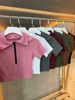 Cropped Polo com Zíper Frontal - Viscose com Elastano na internet