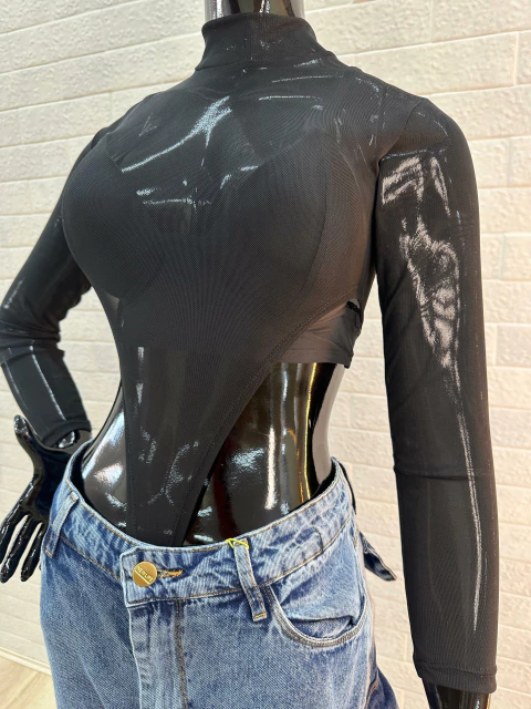 Body de Tule Preto Cavado - Sensualidade e Estilo