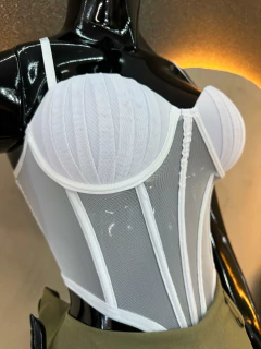 Cropped Estilo Espartilho com Bojo Estruturado - loja online