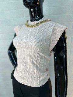 Blusa Canelada com Ombro Babado - Gola Alta - comprar online