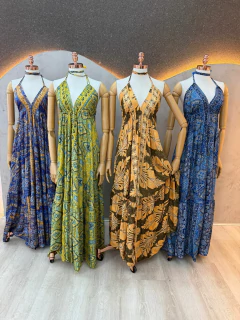 Vestido Longo Estilo Indiano Estampado - Alça Halter e Decote Profundo na internet