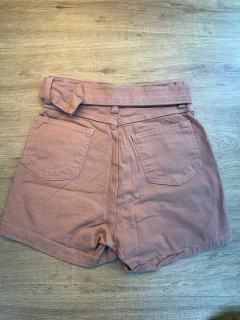 Short Saia Jeans Feminino com Bolsos Cargo e Cinto - comprar online