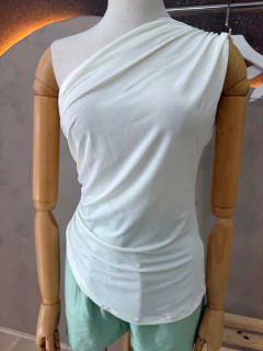 Blusa Feminina em Poliamida com Elastano - Conforto, Versatilidade e Estilo ? - comprar online