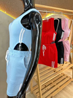 Conjunto Feminino Body Cavado e Saia Curta - Poliéster com Elastano - Baratão Confecções