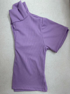 Cropped Canelado com Gola - Poliéster e Elastano