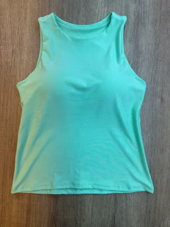 Blusa Feminina em Suplex Sem Manga