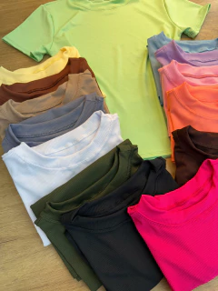 Blusa Canelada com Elastano - Conforto e Estilo em Todas as Ocasiões - Baratão Confecções