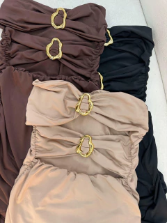 Imagem do Vestido Suplex Midi com Recortes e Detalhes em Argola - Sensualidade e Sofisticação