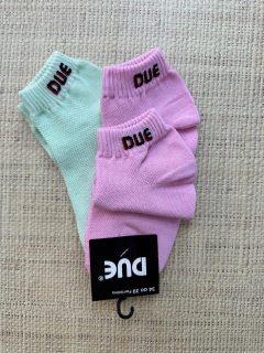 Imagem do Kit 2 Meias Femininas Soquete Pró - Conforto e Estilo para o Dia a Dia