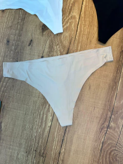 Calcinha Sem Costura em Nylon com Spandex - Modelos Fio e Tradicional