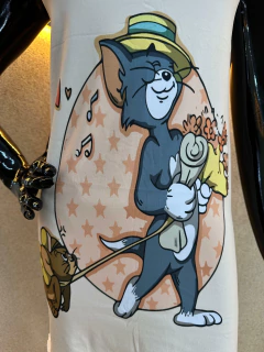 Camisola Feminina de Dormir com Estampa de Personagens na internet