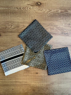 Lenço de Cetim Multiuso- Estilo e Modernidade - loja online