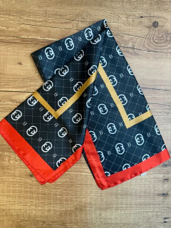 Lenço de Cetim Multiuso- Estilo e Modernidade - comprar online