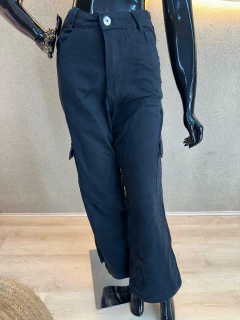 Calça Cargo Jeans Feminina - Preto Estonado e Preto Liso