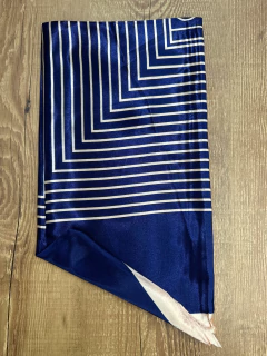 Lenço de Cetim Multiuso- Estilo e Modernidade - comprar online