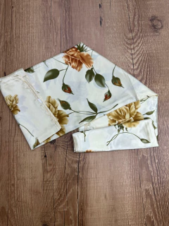 Lenço de Cetim Multiuso- Estilo e Modernidade - loja online