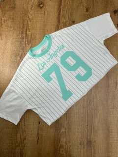 Cropped Over College Los Angeles na internet