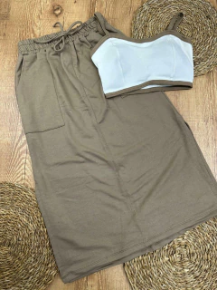 Conjunto Feminino Canelado em Algodão e Poliéster - Elegância e Conforto - comprar online