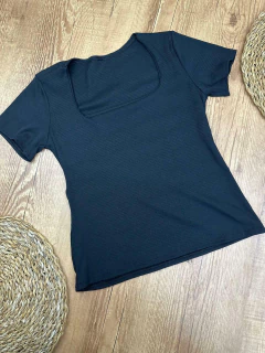 Blusa Canelada em Algodão com Elastano na internet