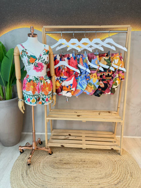 Conjunto Feminino em Poliéster com Elastano