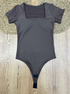 Body em Suplex com Decote Quadrado - Baratão Confecções