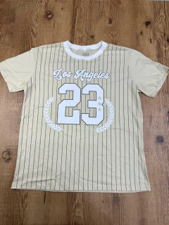 Blusa T-shirt Estampada Estilo College- Tamanho Único e Plus Size - comprar online