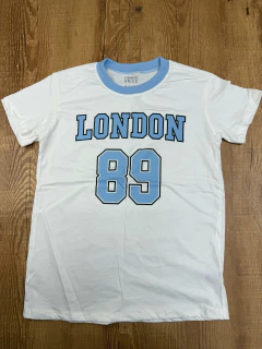 Blusa T-shirt Estampada Estilo College- Tamanho Único e Plus Size - comprar online