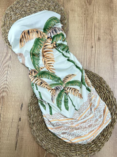 Imagem do Vestido Curto em Suplex com Franzido Lateral e Trançado nas Costas - Estilo e Conforto em uma Peça Única