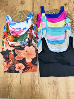 Cropped de Suplex Decote Quadrado com Alça Larga