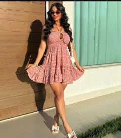 Vestido curto em viscose com elástico nas costas