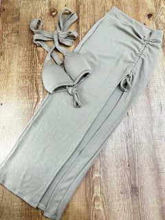 Conjunto Saia Midi com Cropped - loja online