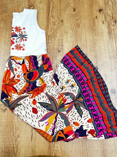 Vestido Longo Estampado em Poliéster com Poliamida – Modelo Sem Manga ou Manga Curta na internet