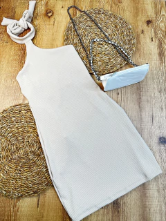 Vestido Canelado Curto em Poliéster com Elastano - loja online