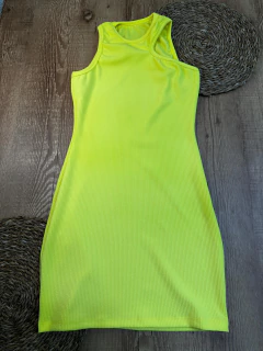 Imagem do Vestido Canelado com Recortes – Moderno e Estiloso